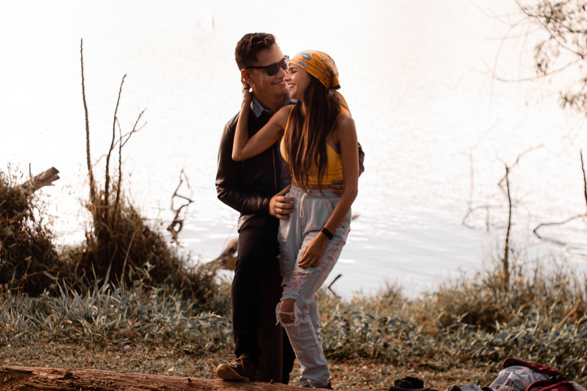 ensaio casal parque do carmo final de tarde em no parque pero de um lago-14.jpg